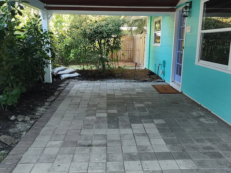 5148 Napoli Dr — Photo 1