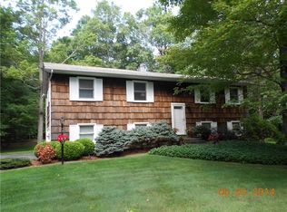 271 Mennella Rd, Poughquag, NY 12570