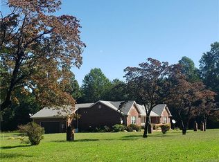 748 Blue Barn Rd, Wake, VA 23176