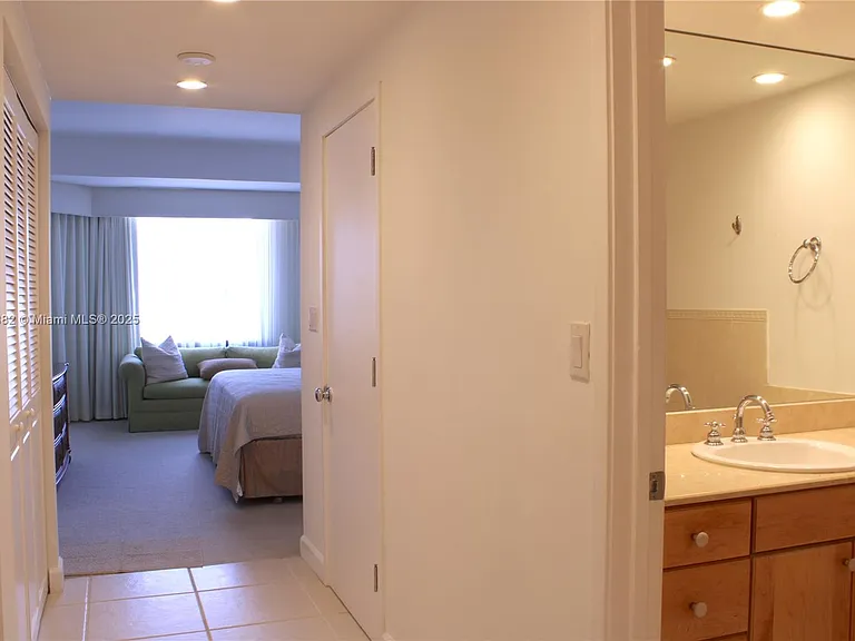 201 Crandon Blvd #439 — Photo 10