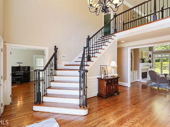 2nd image of 750 Falls Landing Ct