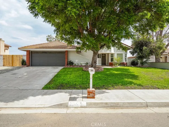 5663 Yarborough Dr, Riverside, CA 92505