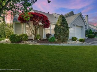 220 Daffodil Dr, Freehold, NJ 07728
