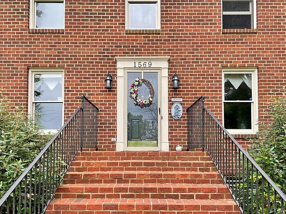 4th image of 1569 Gladden Cir Lot 8