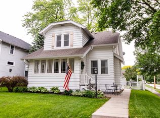 155 W Newhall Ave, Waukesha, WI 53186