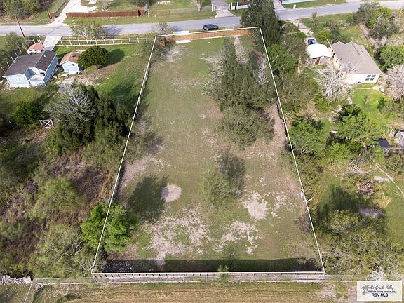 3rd image of 24712 Katherine Dr