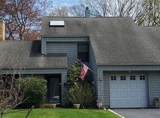 6 N McConnell Ave, Bayport, NY 11705