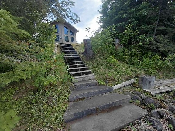 3rd image of 10904 W Lakeshore Dr