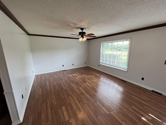 2nd image of 1060 E Martin Ln