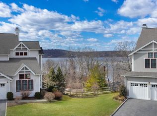 54 Landing Dr, Dobbs Ferry, NY 10522
