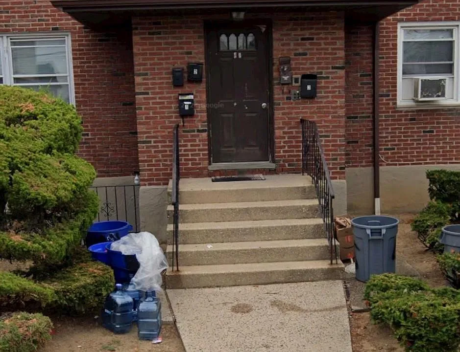 45 Benedict Ave #3