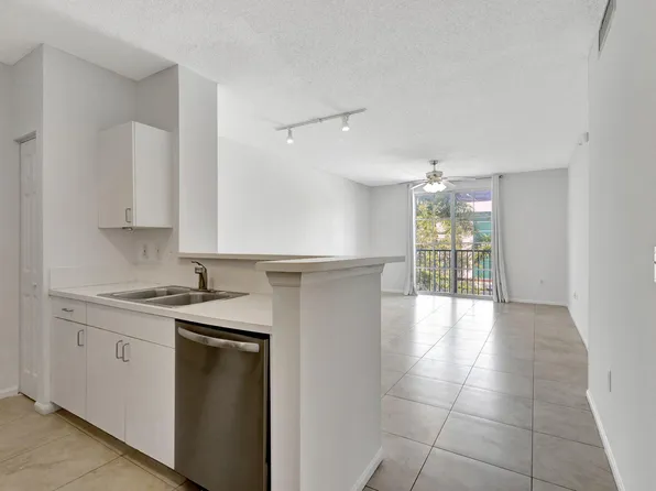 720 S Sapodilla Avenue #303, West Palm Beach, FL 33401
