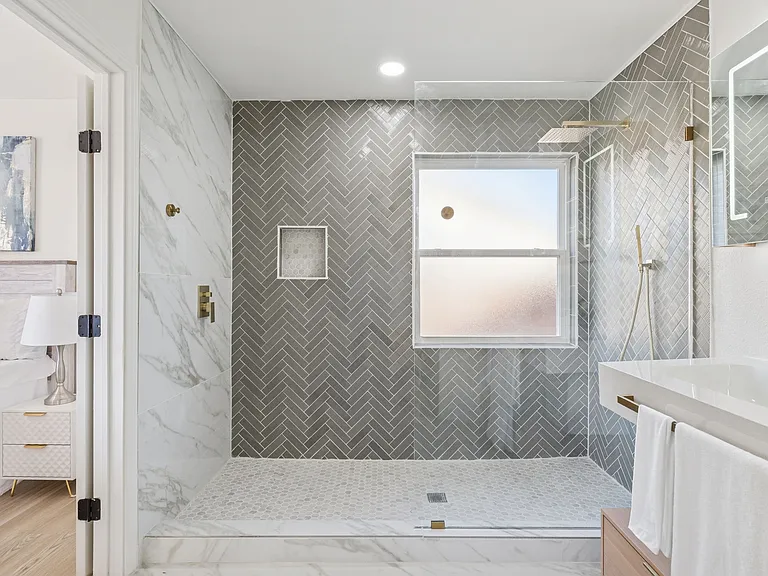 3716 Ovid Ave — Photo 5