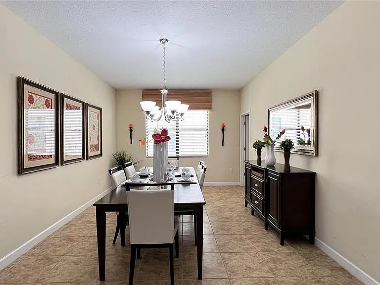 2353 Victoria Dr — Photo 24