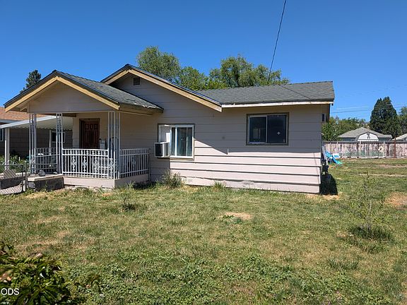 3rd image of 2241 Wantland Ave
