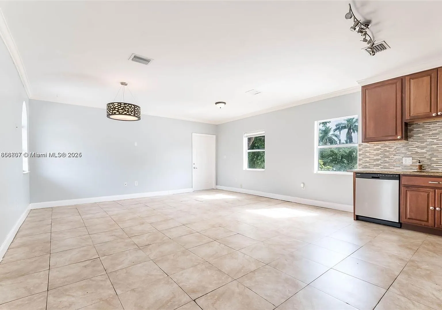 1695 SW 11th Street 203, Miami, FL 33135 — Photo 2