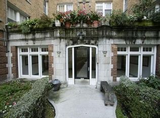 2625 W Gunnison St APT 1X, Chicago, IL 60625