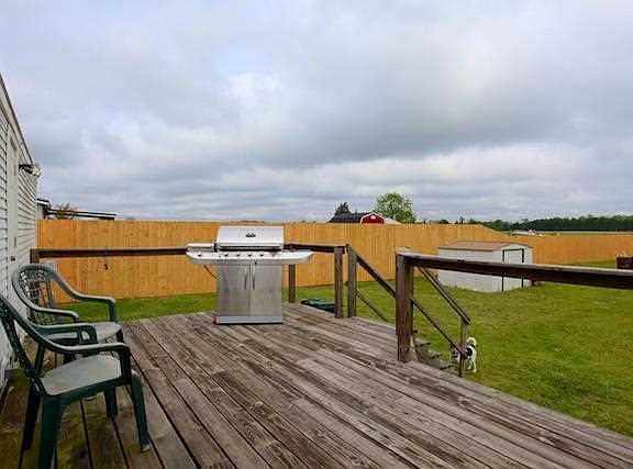 2nd image of 2692 White Oak River Rd