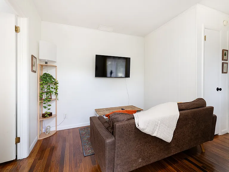 839 N Smith Rd #1 — Photo 5