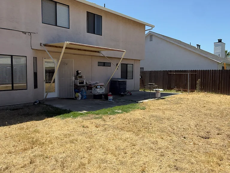 4873 Tomasini Way — Photo 26