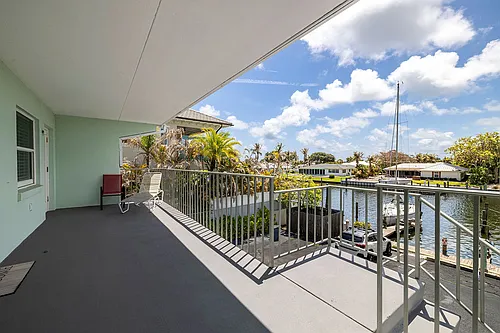 23 Royal Palm Point #A Photo 1