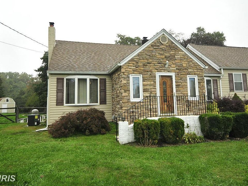 Exterior (Front)
