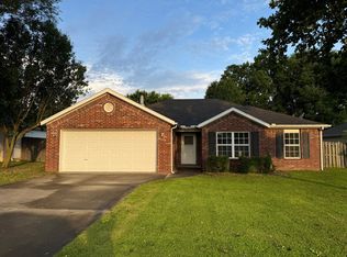 902 SW Sandrock Rd, Bentonville, AR 72712