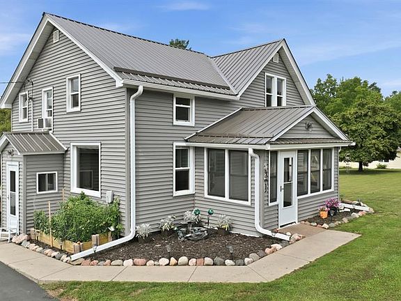 3rd image of 1301 E Laneville Avenue