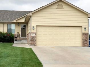 1024 Silverado Ct, Clearwater, KS 67026