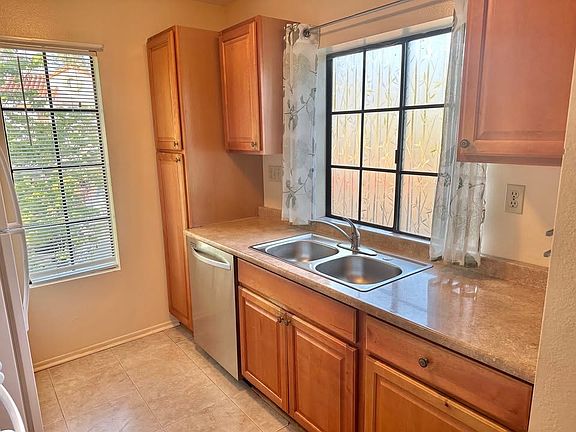 3rd image of 13019 Wimberly Sq Unit 144