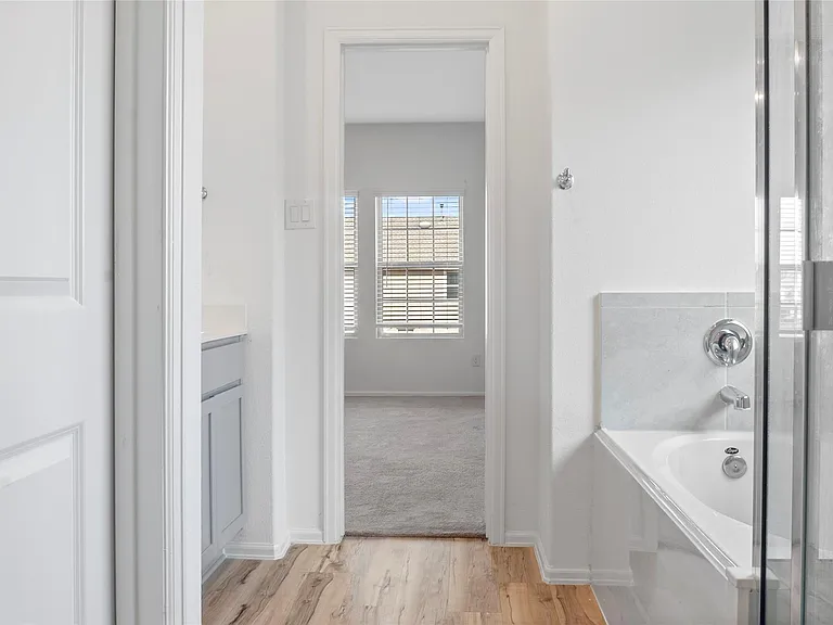 19148 Cicerone Ct — Photo 21