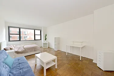 Rented by Cooper & Cooper Real Estate