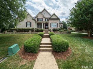 502 Devonhall Ln, Cary, NC 27518