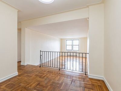 98-50 67th Ave APT 5M, Rego Park, NY, 11374