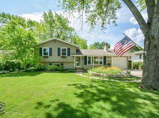 22W501 Burr Oak Dr, Glen Ellyn, IL