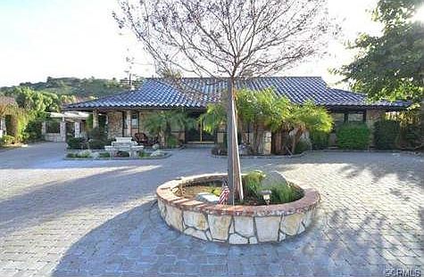 1st image of 2646 Country Club Dr