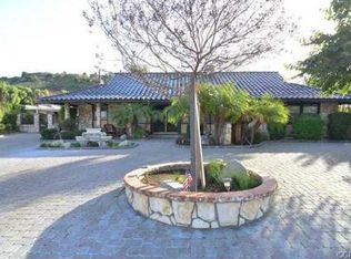 2646 Country Club Dr, Glendora, CA 91741