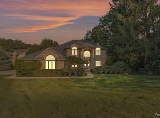 1753 Deer Path Trl, Oxford, MI 48371