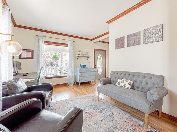 5th image of 19315 Riverview Ave