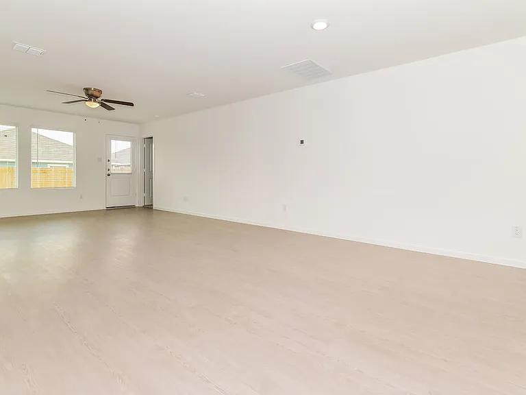 1032 Calley Pear Trl — Photo 4