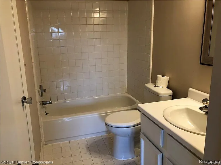 1822 Brentwood Dr #529 — Photo 12