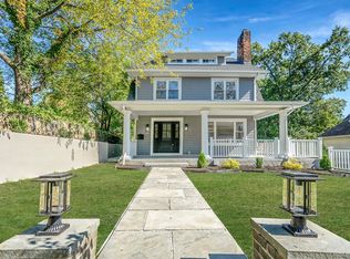 47 Carlton Ave, Port Washington, NY 11050