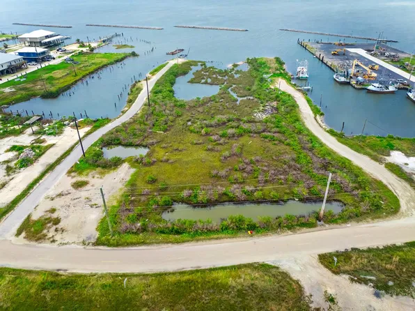 E Central Ave, Grand Isle, LA 70358