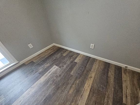 5th image of 170 Park Ave #201