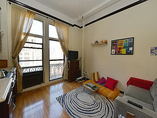 Rented by Cooper & Cooper Real Estate | media 26