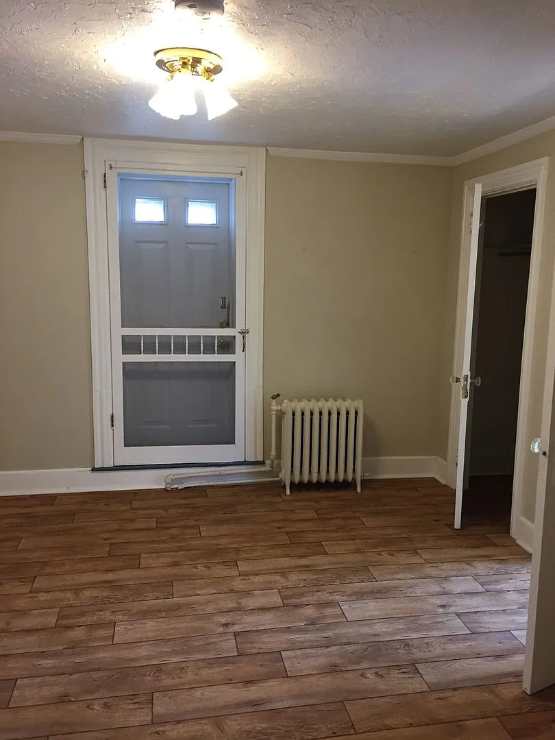 138 East Chestnut Street — Photo 3