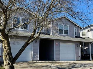 3306 NE 42nd Pl APT B, Vancouver, WA 98661