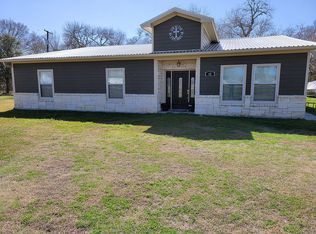 82 County Road 253, Ganado, TX 77962