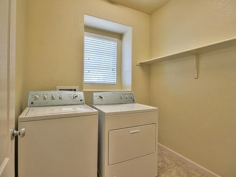 238 W Santa Clara Dr — Photo 22