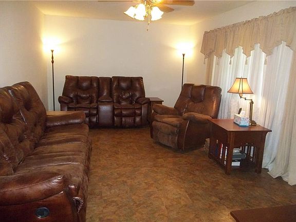 3rd image of 2013 Mimosa Dr